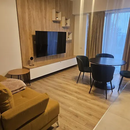 Park Apartment